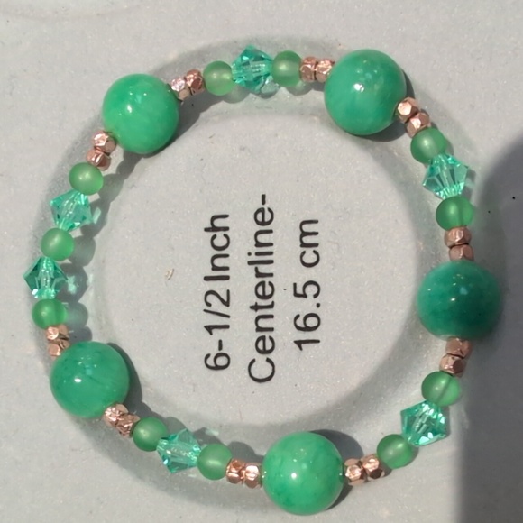Handmade Jade & Glass Green Stretch Beaded Bracelet 6.5" - Picture 2 of 2
